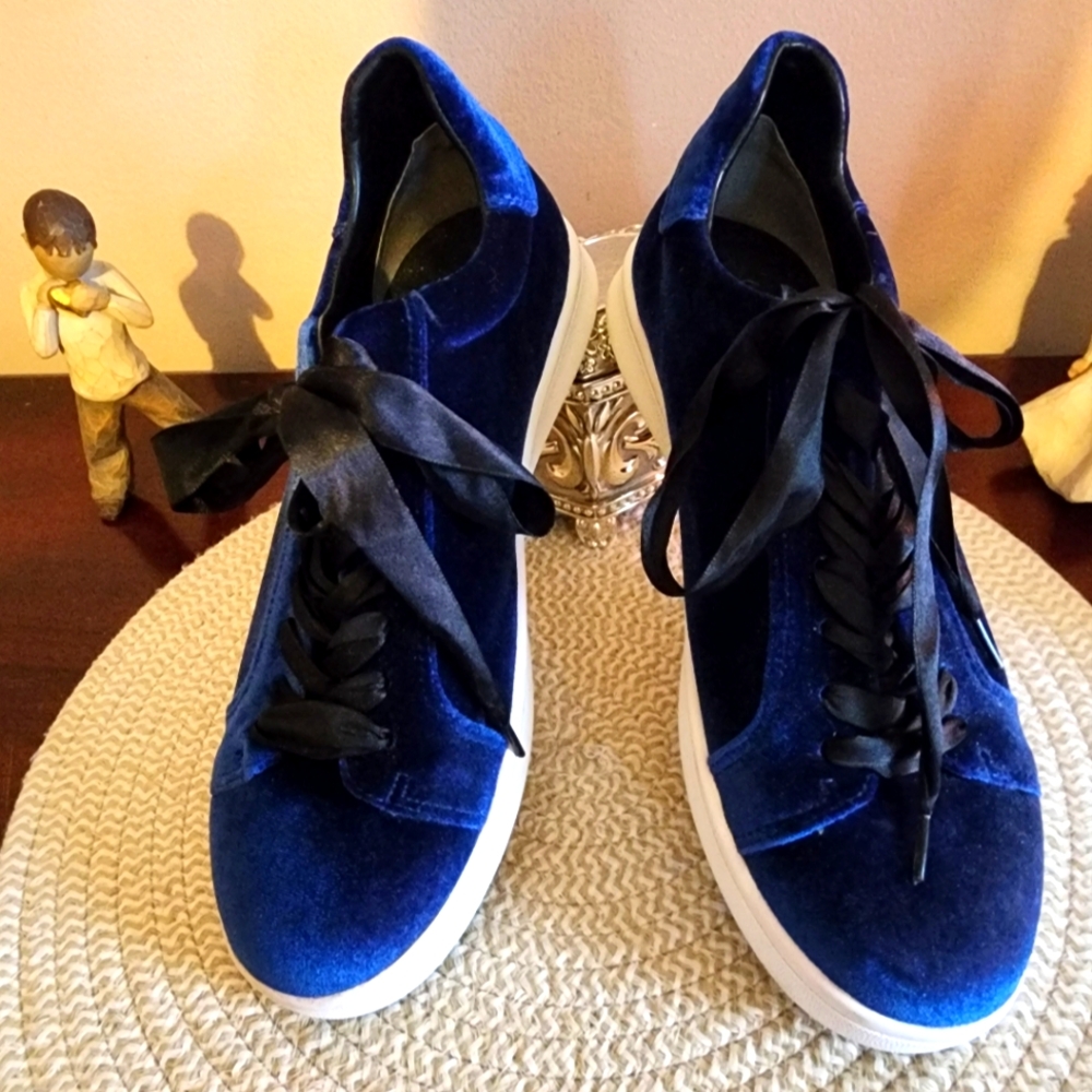Sam Edelman Blue Suede Shoes w/Black Ribbon Laces